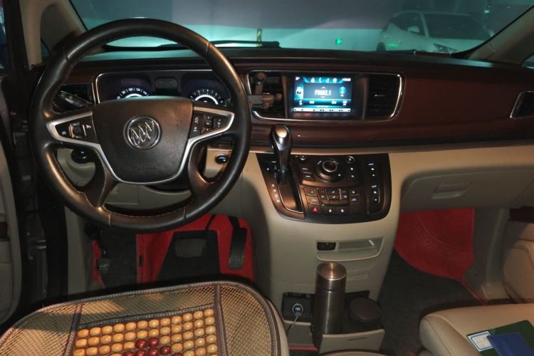 Used Buick GL8 2017 25S Luxury Version China V Standard Center Console