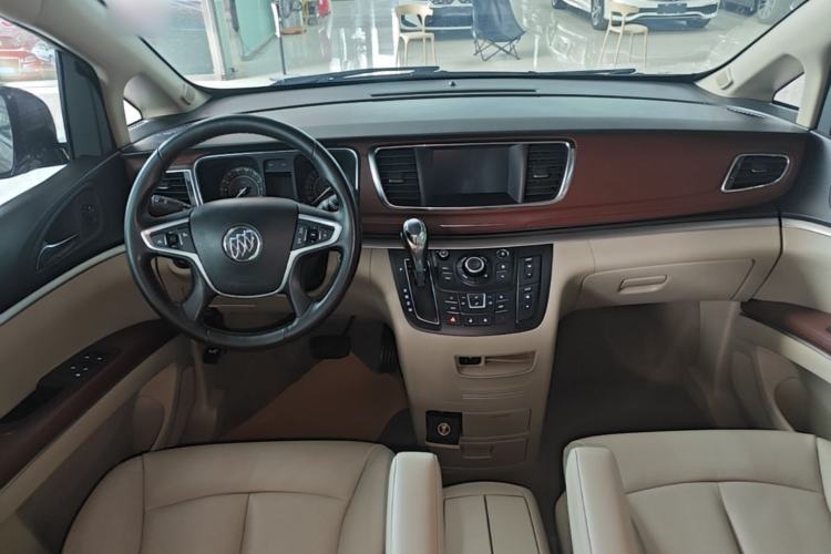 Used Buick GL8 2017 25S Luxury Version China V Standard Center Console