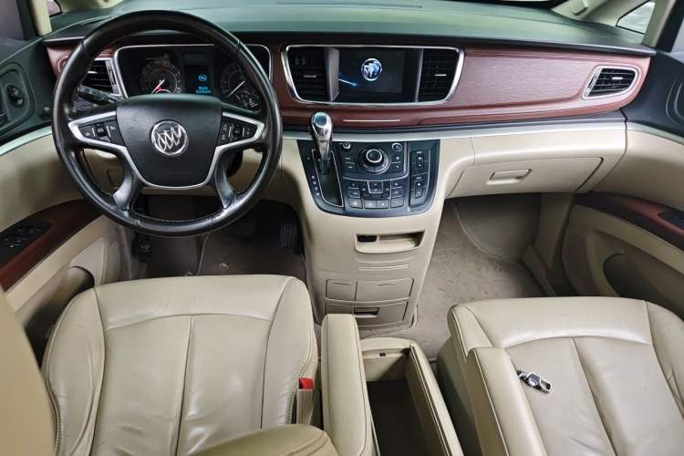 Used Buick GL8 2017 25S Luxury Version China V Standard Center Console