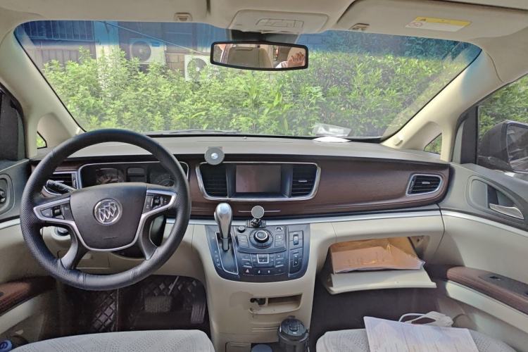 Used Buick GL8 2017 25S Luxury Version China V Standard Center Console