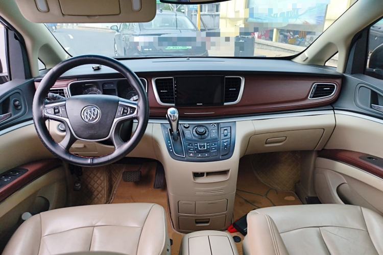 Used Buick GL8 2017 25S Luxury Version China V Standard Center Console