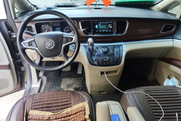 Used Buick GL8 2017 25S Luxury Version China V Standard Center Console