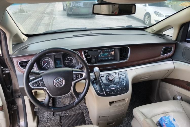 Used Buick GL8 2017 25S Luxury Version China V Standard Center Console
