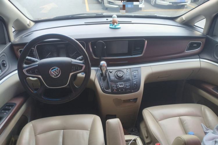 Used Buick GL8 2017 25S Luxury Version China V Standard Center Console
