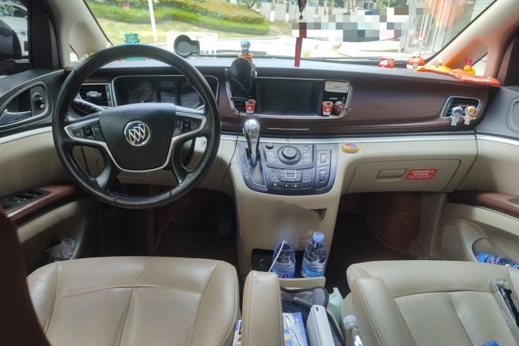 Used Buick GL8 2017 25S Luxury Version China V Standard Center Console