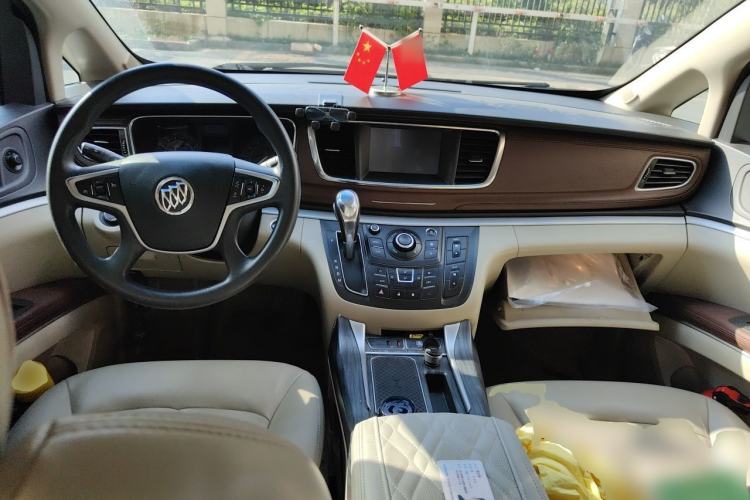 Used Buick GL8 2017 25S Comfort Version China V Standard Center Console