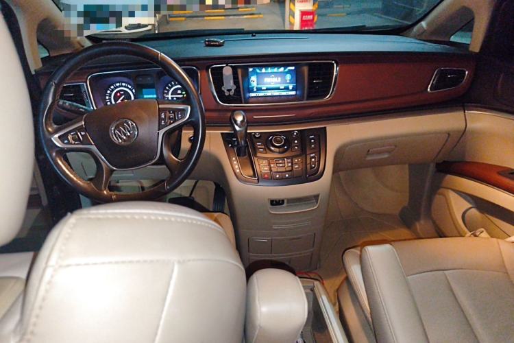 Used Buick GL8 2017 25S Luxury Version China V Standard Center Console