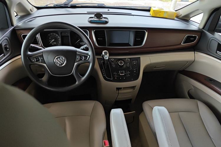Used Buick GL8 2017 25S Comfort Version China V Standard Center Console