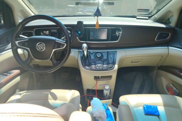Used Buick GL8 2017 25S Luxury Version China V Standard Center Console