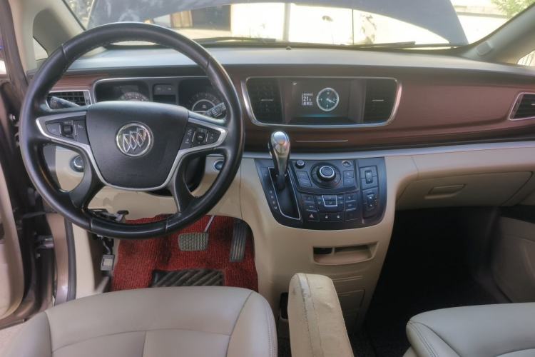 Used Buick GL8 2017 25S Comfort Version China V Standard Center Console