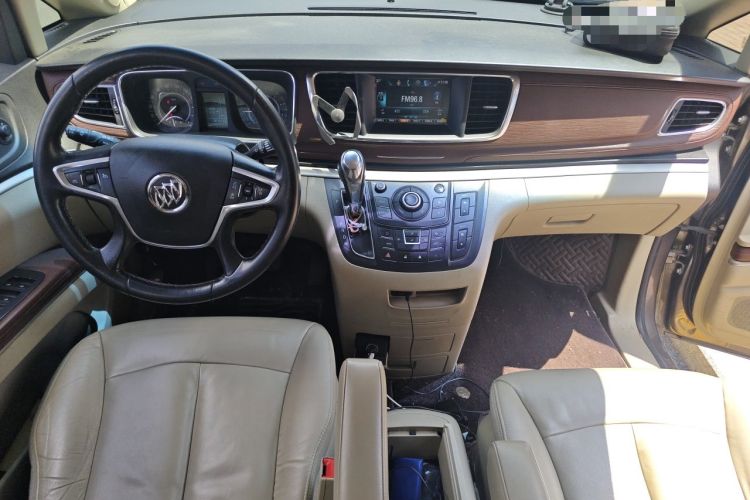 Used Buick GL8 2017 25S Luxury Version China V Standard Center Console