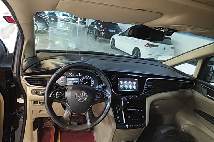 Used Buick GL8 2017 ES 28T Flagship Model China V Standard Center Console
