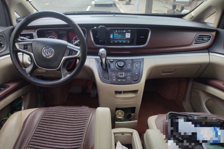 Used Buick GL8 2017 25S Luxury Version China V Standard Center Console