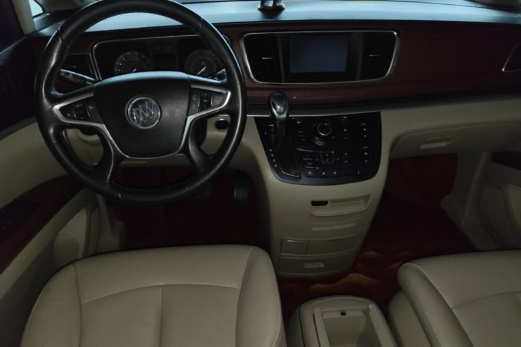Used Buick GL8 2017 25S Luxury Version China V Standard Center Console