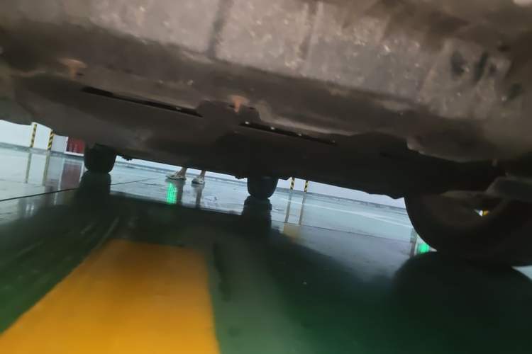 Used Buick GL8 2017 25S Comfort Version China V Standard Chassis Front