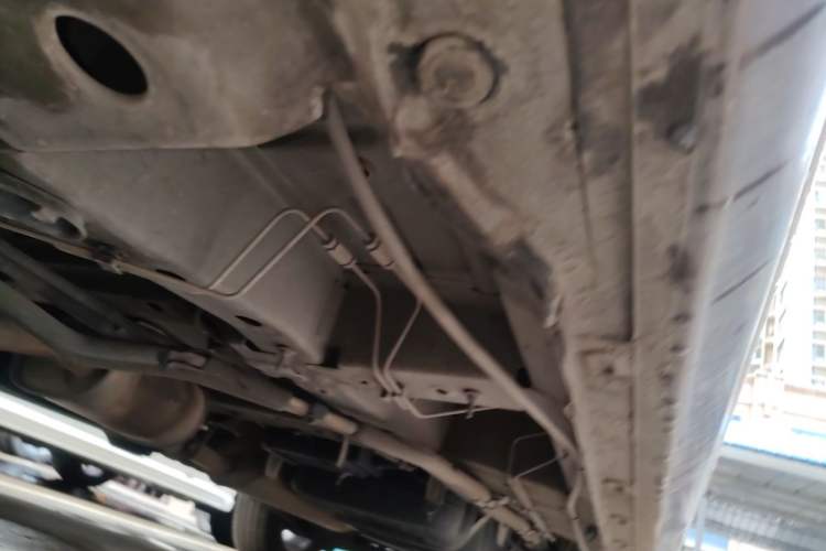 Used Buick GL8 2017 25S Prestige Version China V Standard Chassis Front Left