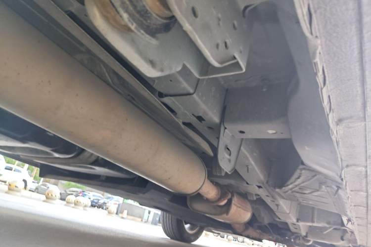 Used Buick GL8 2017 25S Luxury Version China V Standard Chassis Front Left