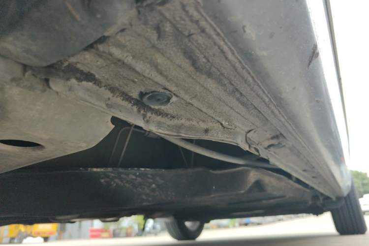 Used Buick GL8 2017 25S Luxury Version China V Standard Chassis Front Left