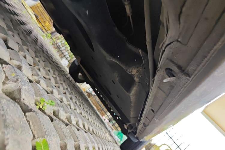 Used Buick GL8 2017 25S Comfort Version China V Standard Chassis Front Left
