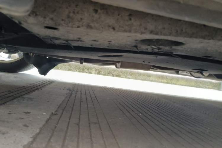 Used Buick GL8 2017 ES 28T Comfort Model China V Standard Chassis Front Left
