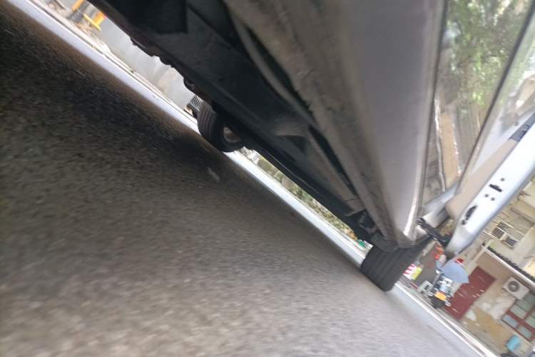 Used Buick GL8 2017 25S Luxury Version China V Standard Chassis Front Left