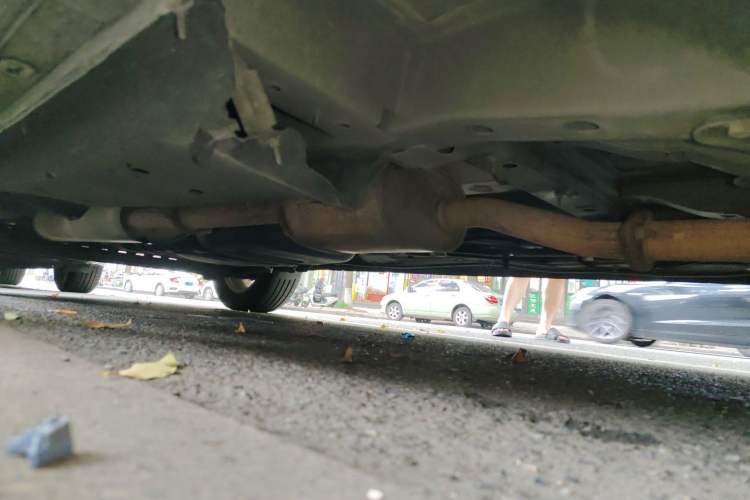 Used Buick GL8 2017 25S Comfort Version China V Standard Chassis Front Right