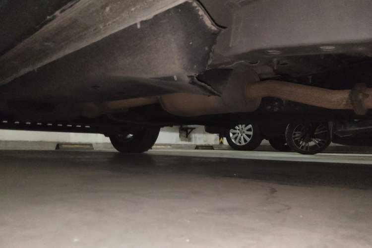 Used Buick GL8 2017 25S Luxury Version China V Standard Chassis Front Right