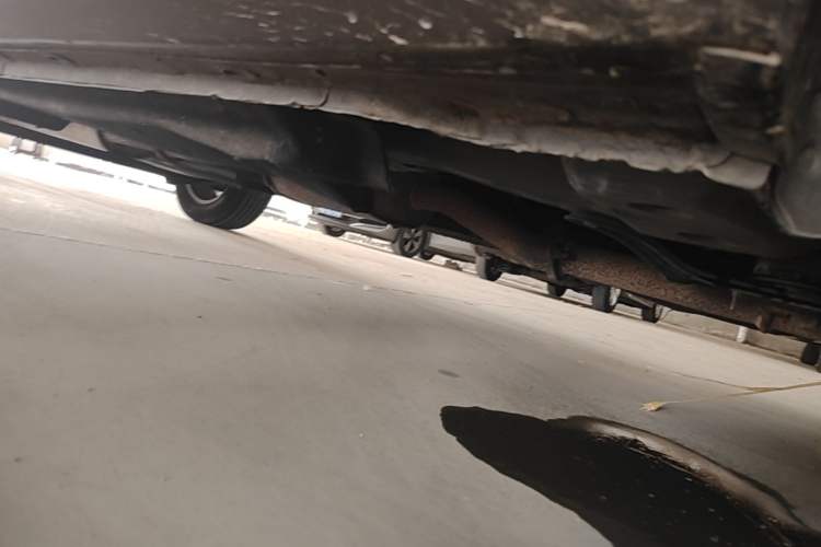 Used Buick GL8 2017 25S Comfort Version China V Standard Chassis Front Right
