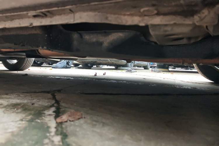 Used Buick GL8 2017 25S Comfort Version China V Standard Chassis Front Right