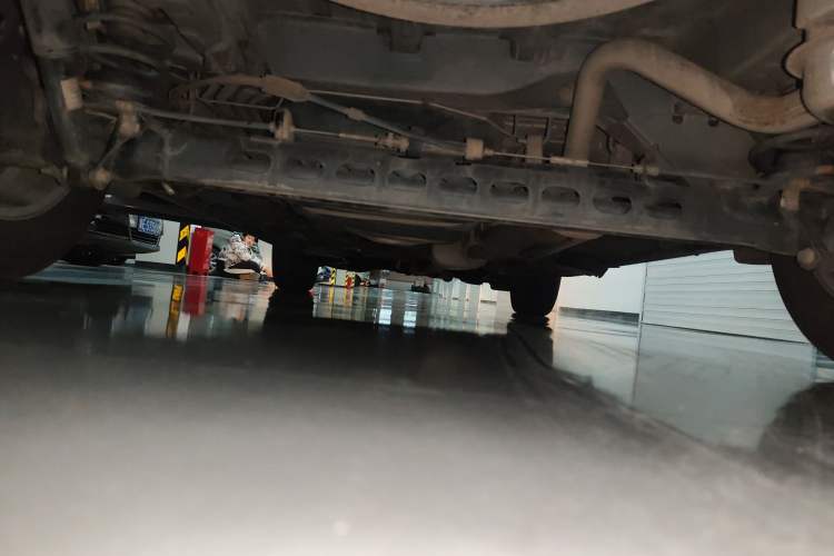 Used Buick GL8 2017 25S Comfort Version China V Standard Chassis Rear