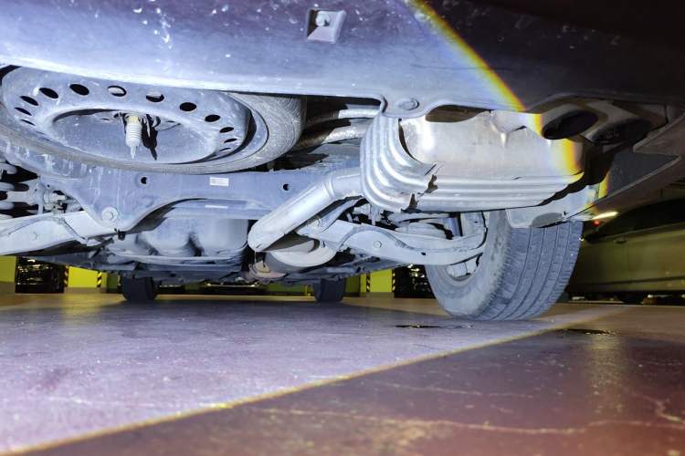 Used Buick GL8 2017 ES 28T Premium Version China V Standard Chassis Rear