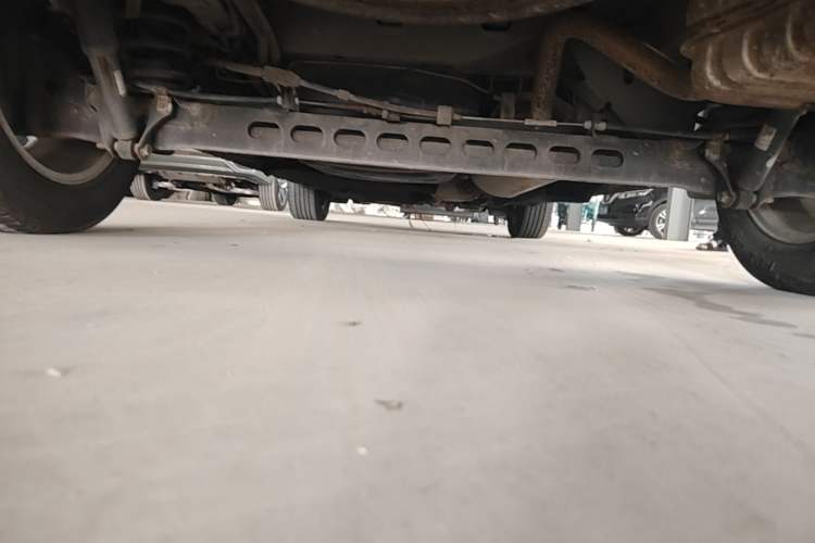 Used Buick GL8 2017 25S Comfort Version China V Standard Chassis Rear
