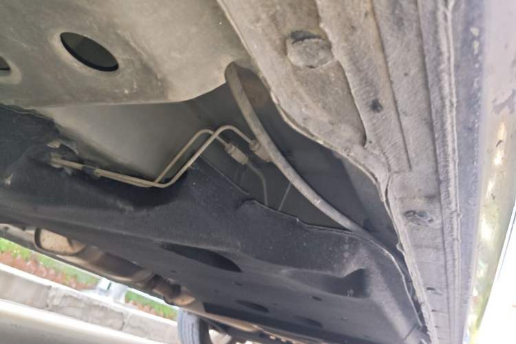 Used Buick GL8 2017 25S Luxury Version China V Standard Chassis Rear Left