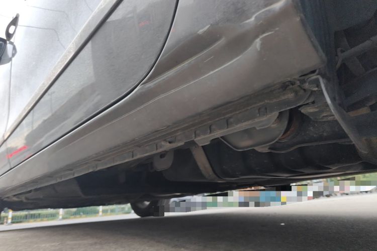 Used Buick GL8 2017 25S Luxury Version China V Standard Chassis Rear Left