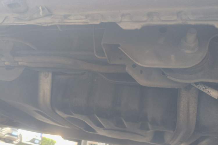 Used Buick GL8 2017 25S Luxury Version China V Standard Chassis Rear Left
