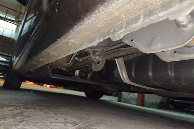 Used Buick GL8 2017 25S Luxury Version China V Standard Chassis Rear Left