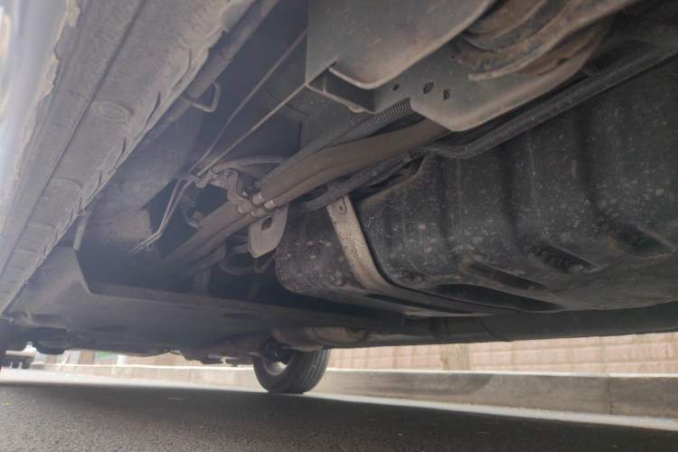Used Buick GL8 2017 25S Luxury Version China V Standard Chassis Rear Left