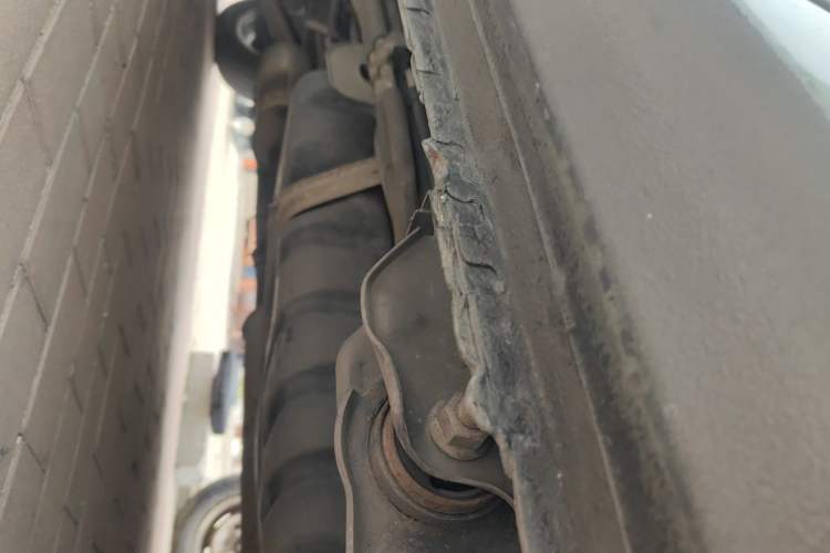 Used Buick GL8 2017 25S Luxury Version China V Standard Chassis Rear Left