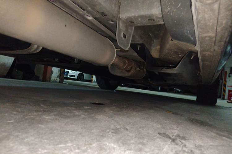 Used Buick GL8 2017 25S Luxury Version China V Standard Chassis Rear Right