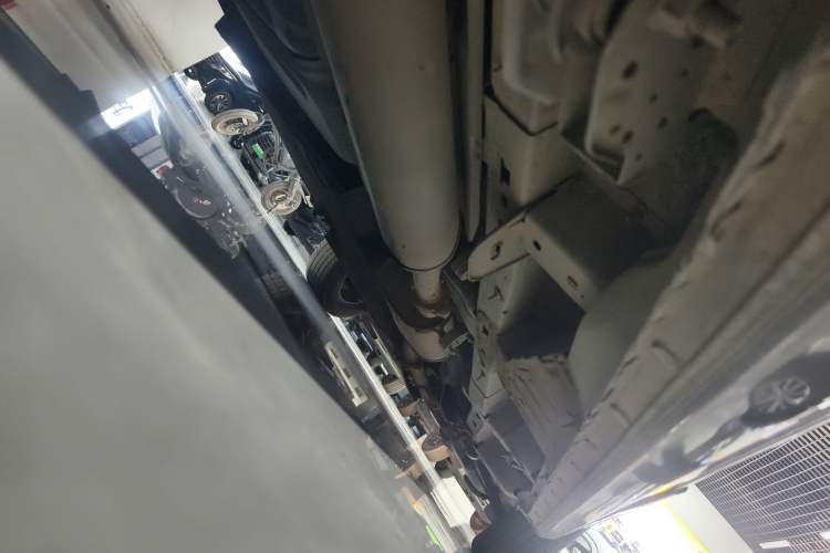 Used Buick GL8 2017 25S Luxury Version China V Standard Chassis Rear Right