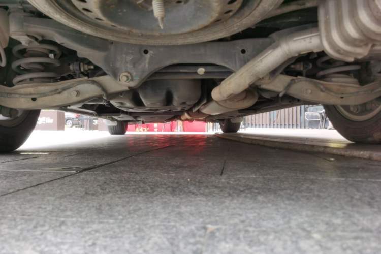 Used Buick GL8 2017 ES 28T Comfort Model China V Standard Chassis Rear