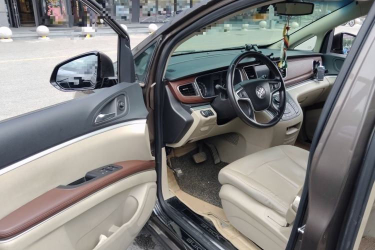 Used Buick GL8 2017 25S Luxury Version China V Standard Driver Seat