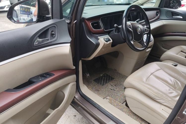 Used Buick GL8 2017 25S Luxury Version China V Standard Driver Seat