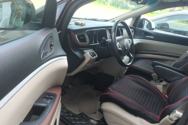 Used Buick GL8 2017 25S Comfort Version China V Standard Driver Seat