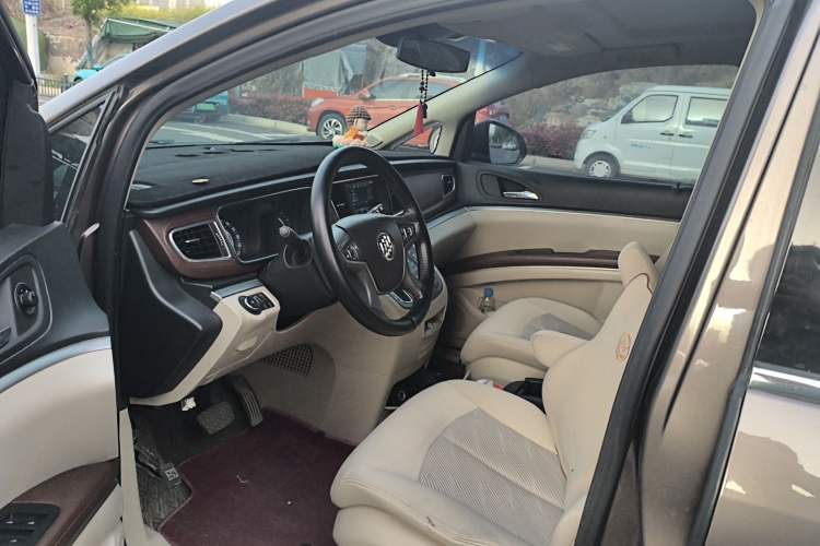 Used Buick GL8 2017 25S Comfort Version China V Standard Driver Seat