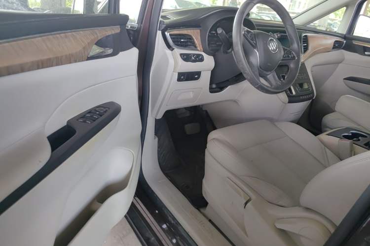Used Buick GL8 2017 ES 28T Comfort Model China V Standard Driver Seat
