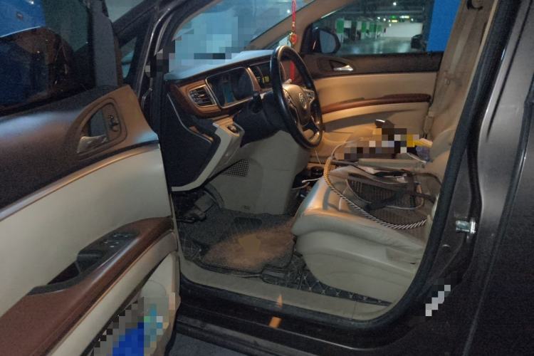 Used Buick GL8 2017 25S Luxury Version China V Standard Driver Seat