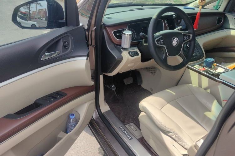Used Buick GL8 2017 25S Prestige Version China V Standard Driver Seat