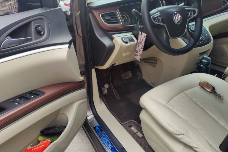 Used Buick GL8 2017 25S Comfort Version China V Standard Driver Seat
