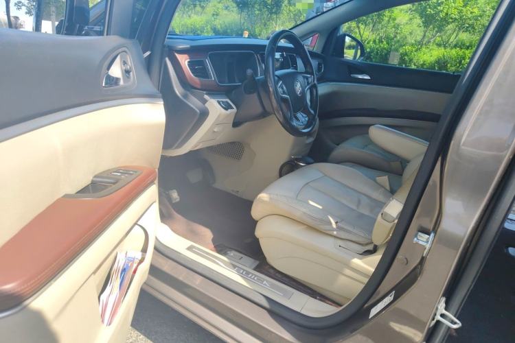 Used Buick GL8 2017 25S Prestige Version China V Standard Driver Seat